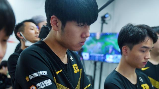 代与一代的 代与一代的