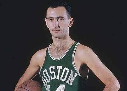 莱万vs赫塔费全场数据：4次射门2次射正，成功打进1球